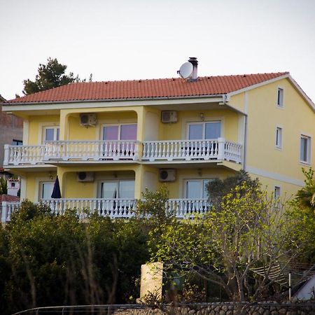 Janja Apartment Krk Island Bagian luar foto
